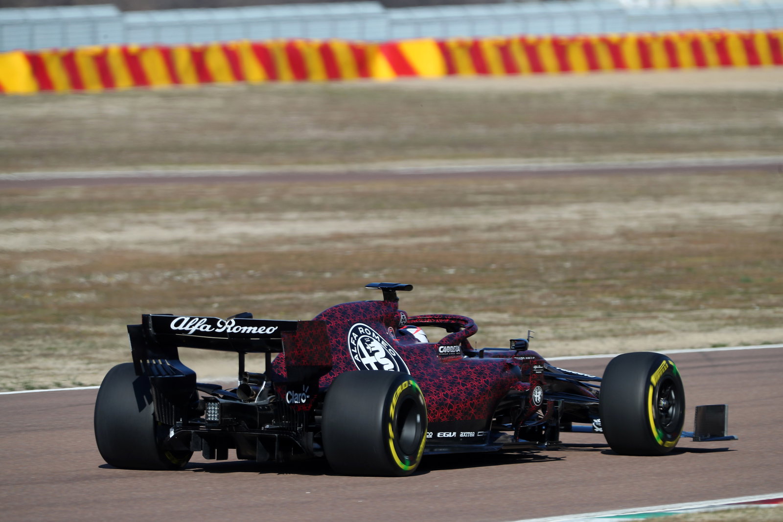 Kimi Raikkonen hits track in Alfa Romeo's 2019 F1 car