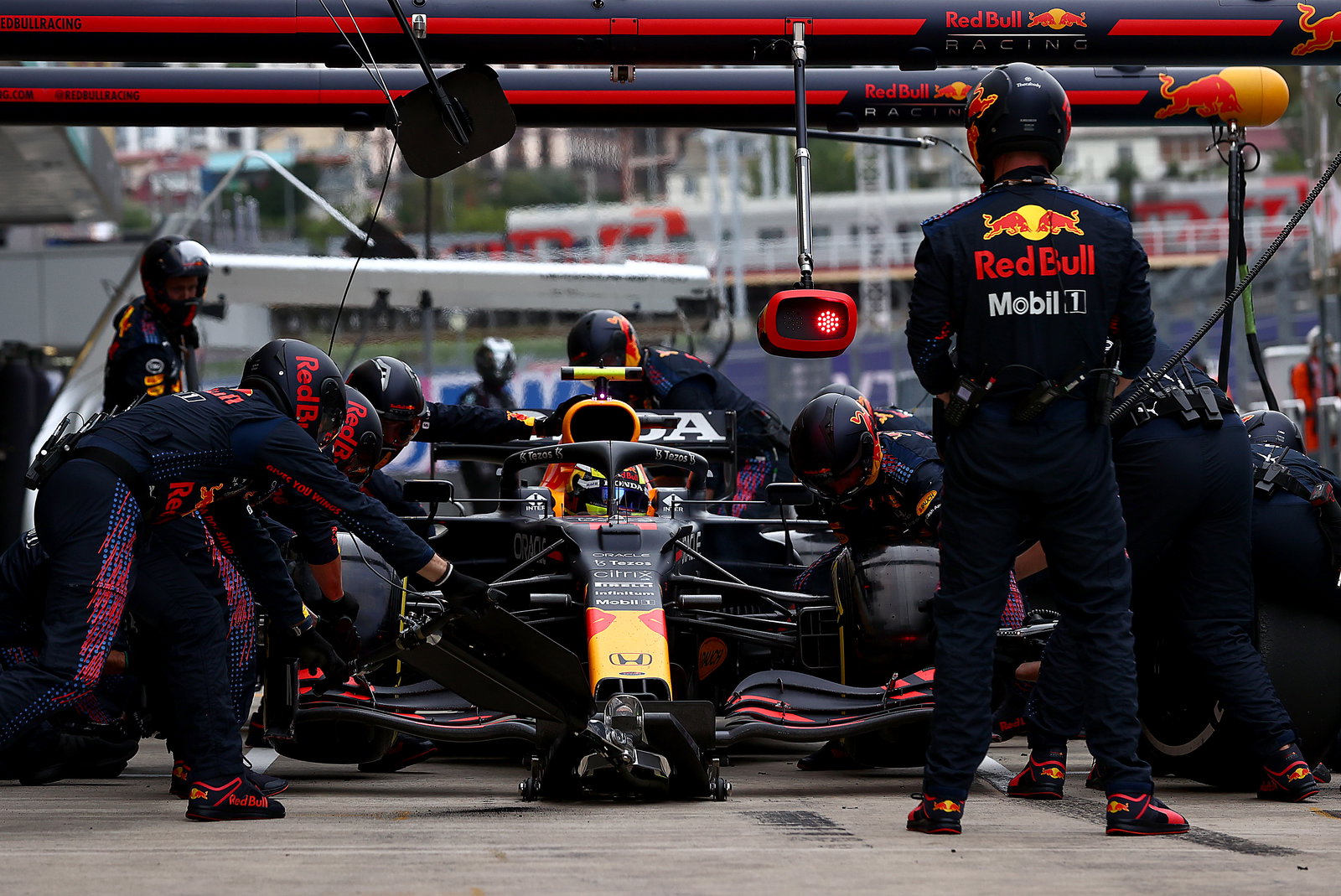 Sergio Perez rues being ‘extremely unlucky’ in F1 Russian GP