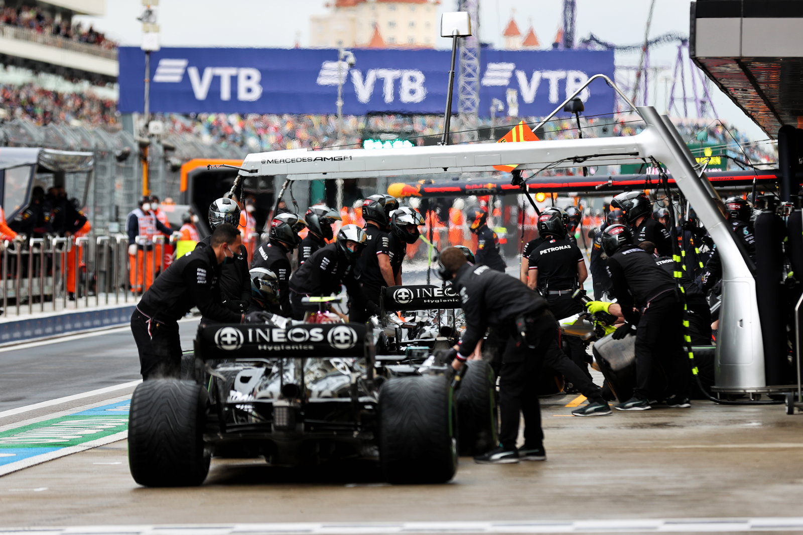 F1 Russian GP: Norris claims first F1 pole in crazy qualifying, Hamilton fourth