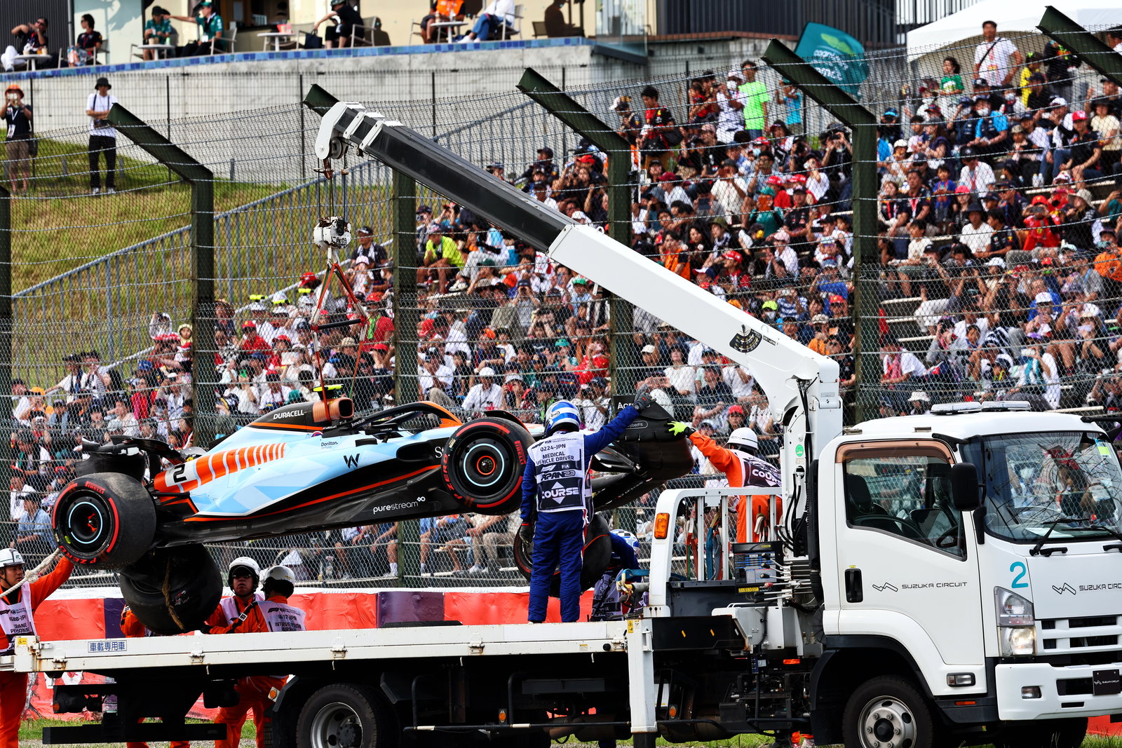 Under-pressure Logan Sargeant crashes on first lap of F1 Japanese GP qualifying&nbsp;