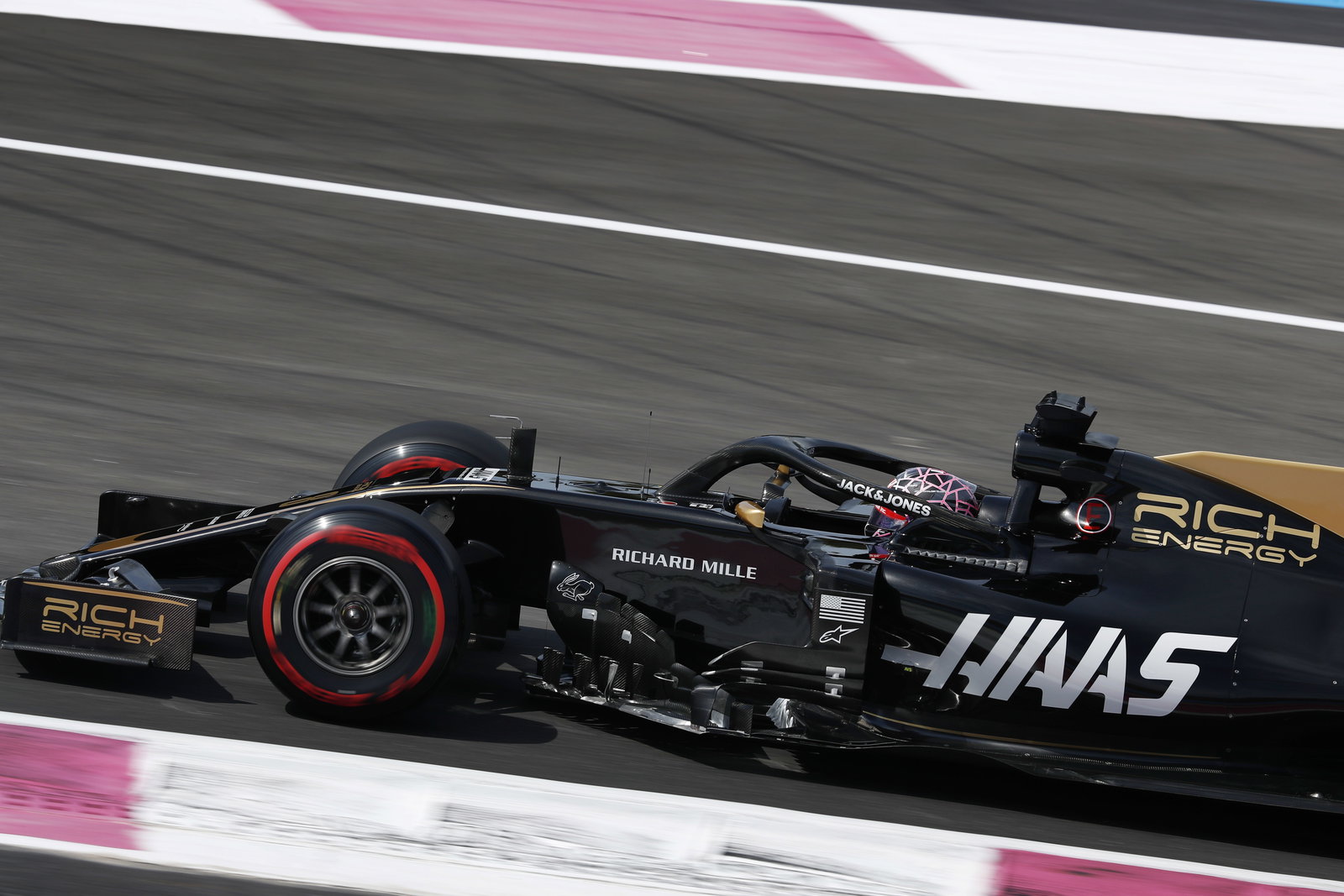 The challenge of designing a Formula 1 car livery