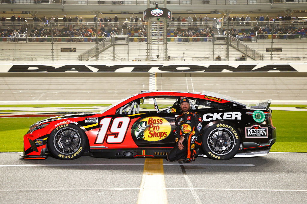 NASCAR: Truex Jr Membawa Momentum Clash ke Daytona 500