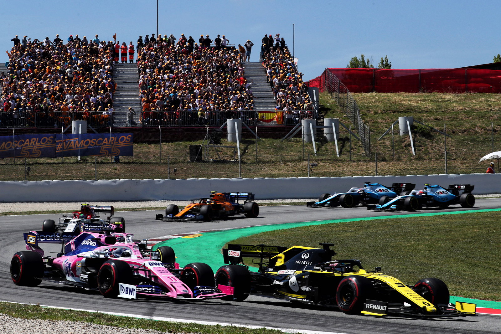 Daniel Ricciardo: Renault 'underachieved' in Spanish Grand Prix