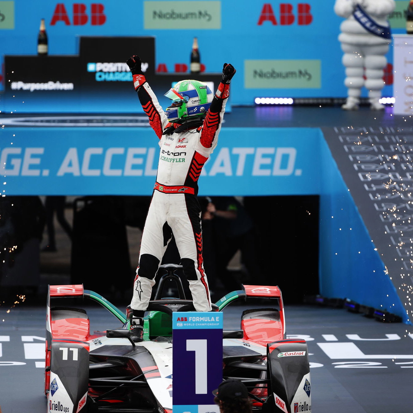 Brendon Hartley in action as Porsche completes second Formula E test