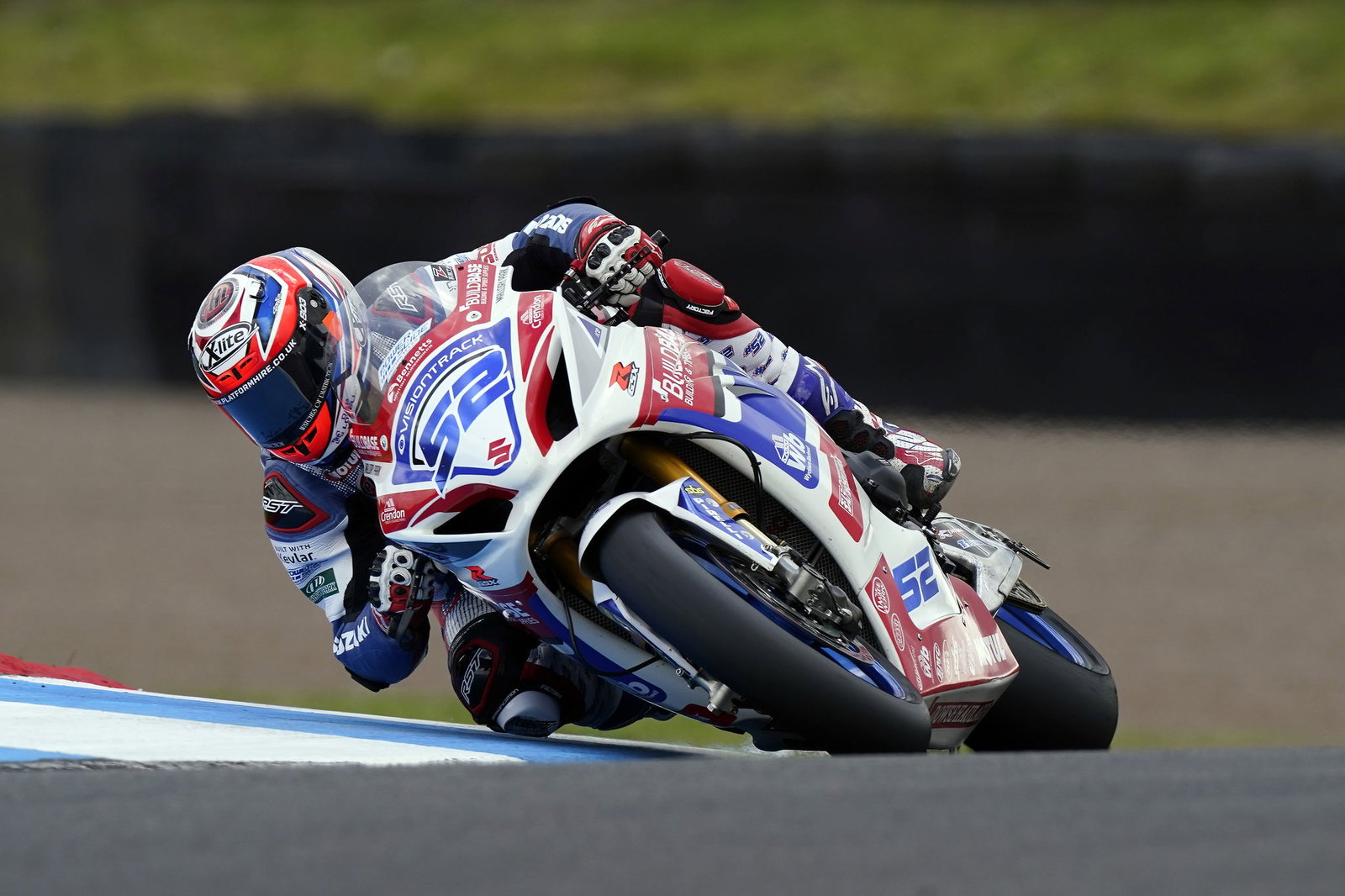Knockhill BSB: Vickers unggul dengan tiga finis sepuluh besar