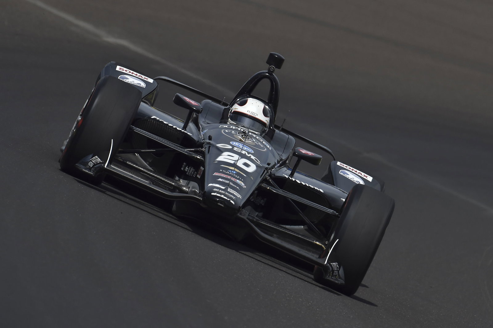 Castroneves leads first day of Indy 500 qualifying as Hinchcliffe fails to qualify