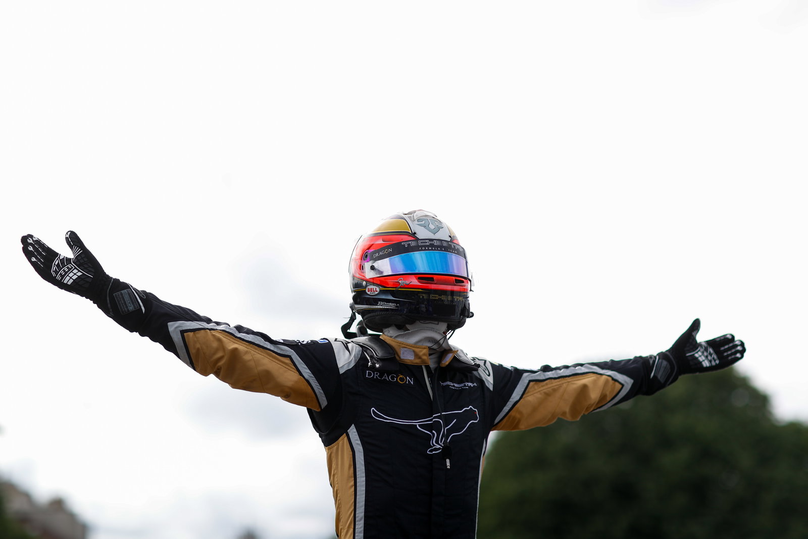 Vergne extends FE points lead after beating Bird to Paris pole