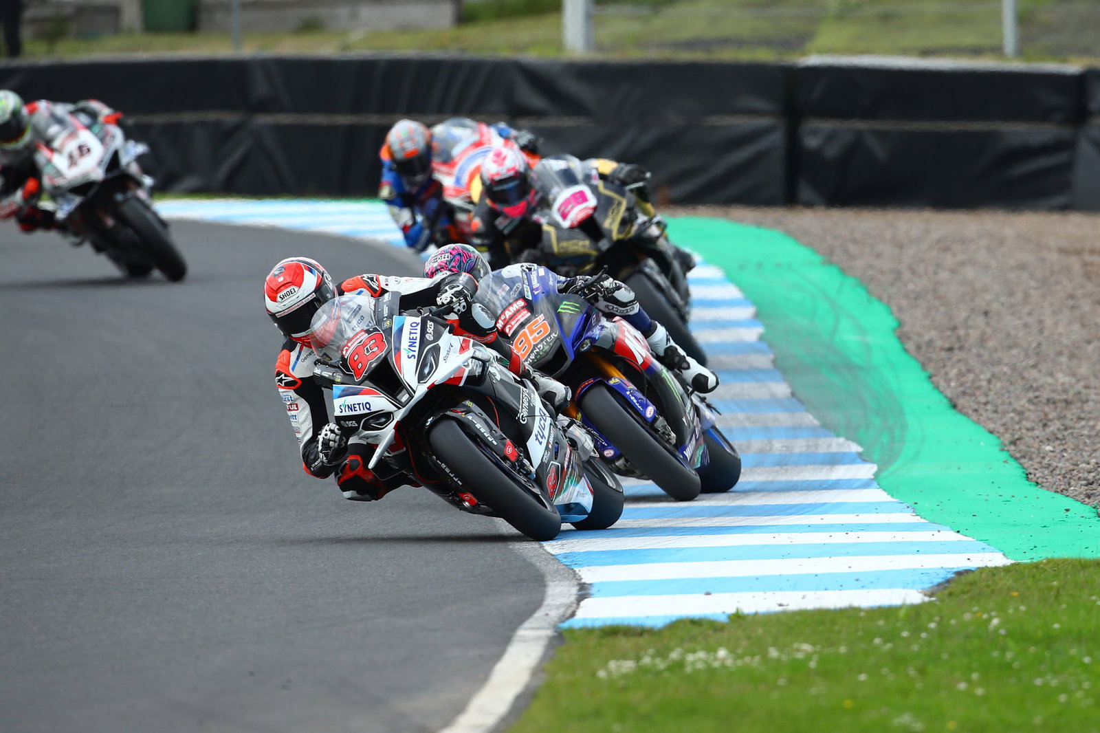 Knockhill BSB: Buchan claims Sunday double as O’Halloran loses championship lead