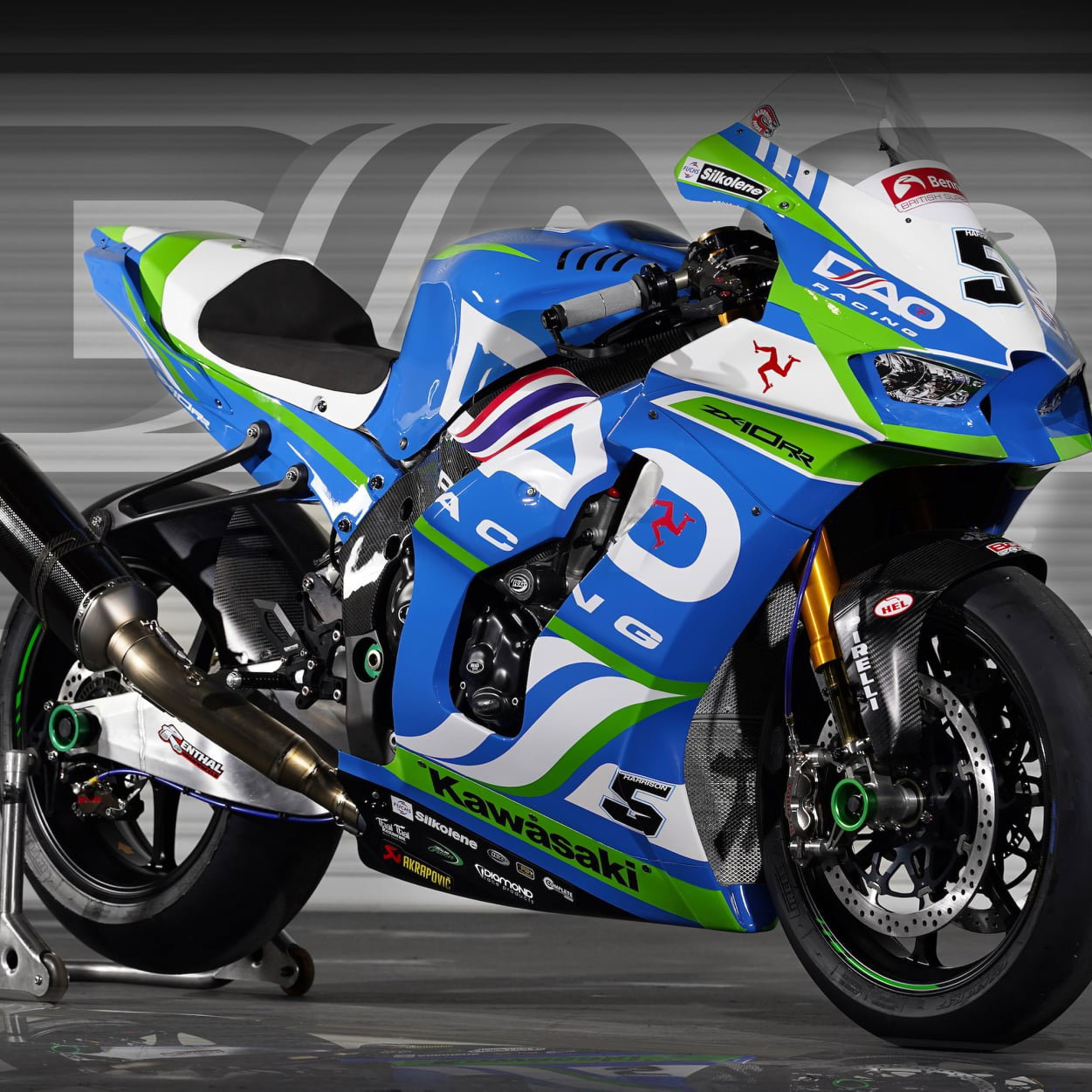 BSB Thruxton: Vickers Klaim Hasil Terbaiknya dengan Sepasang P4