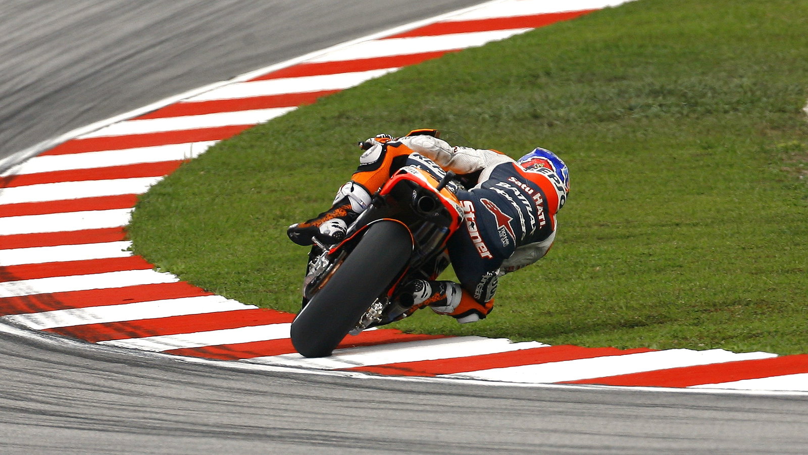 Casey Stoner sliding