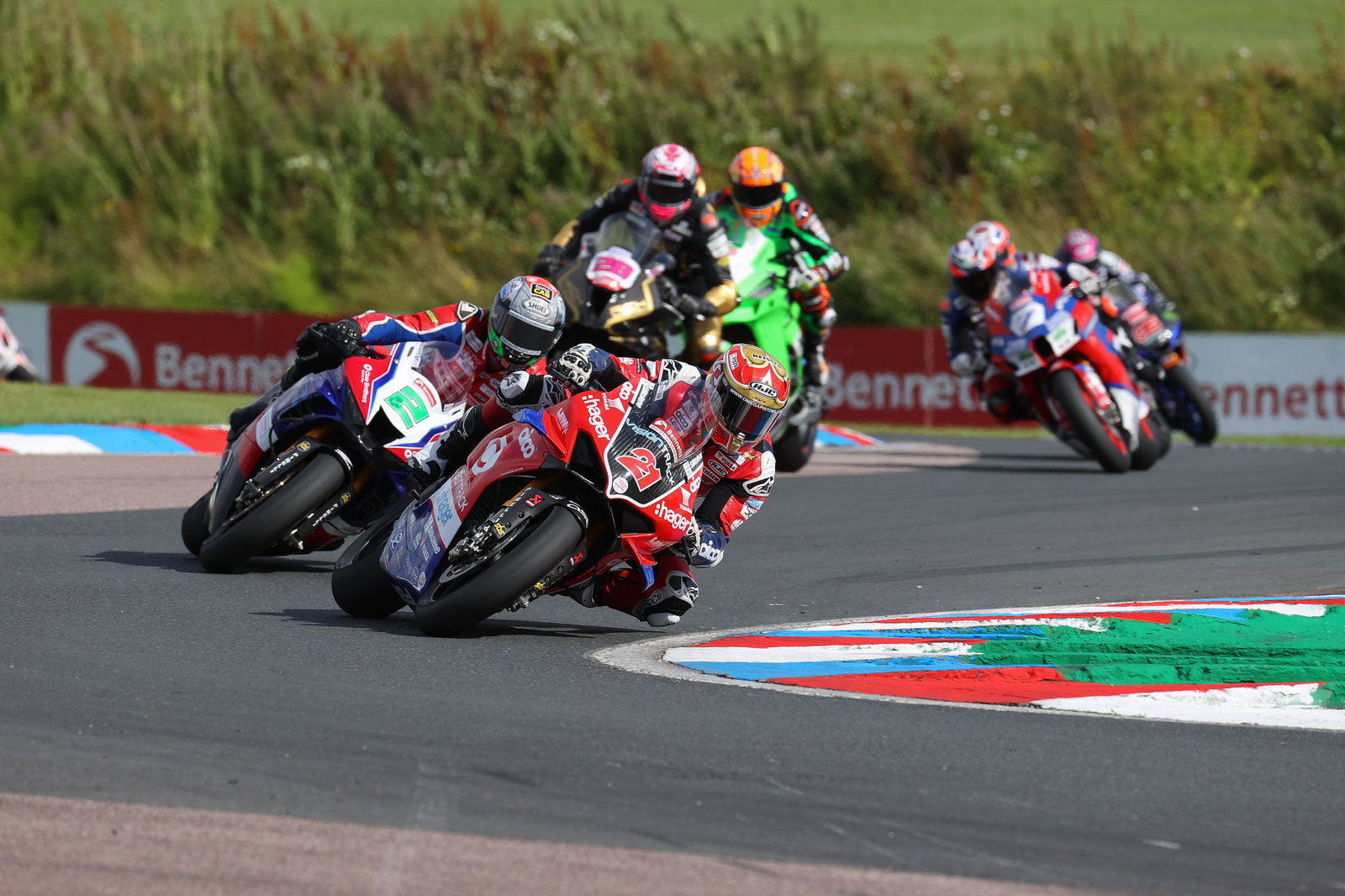 Thruxton BSB: Irwin returns to form despite late race one crash