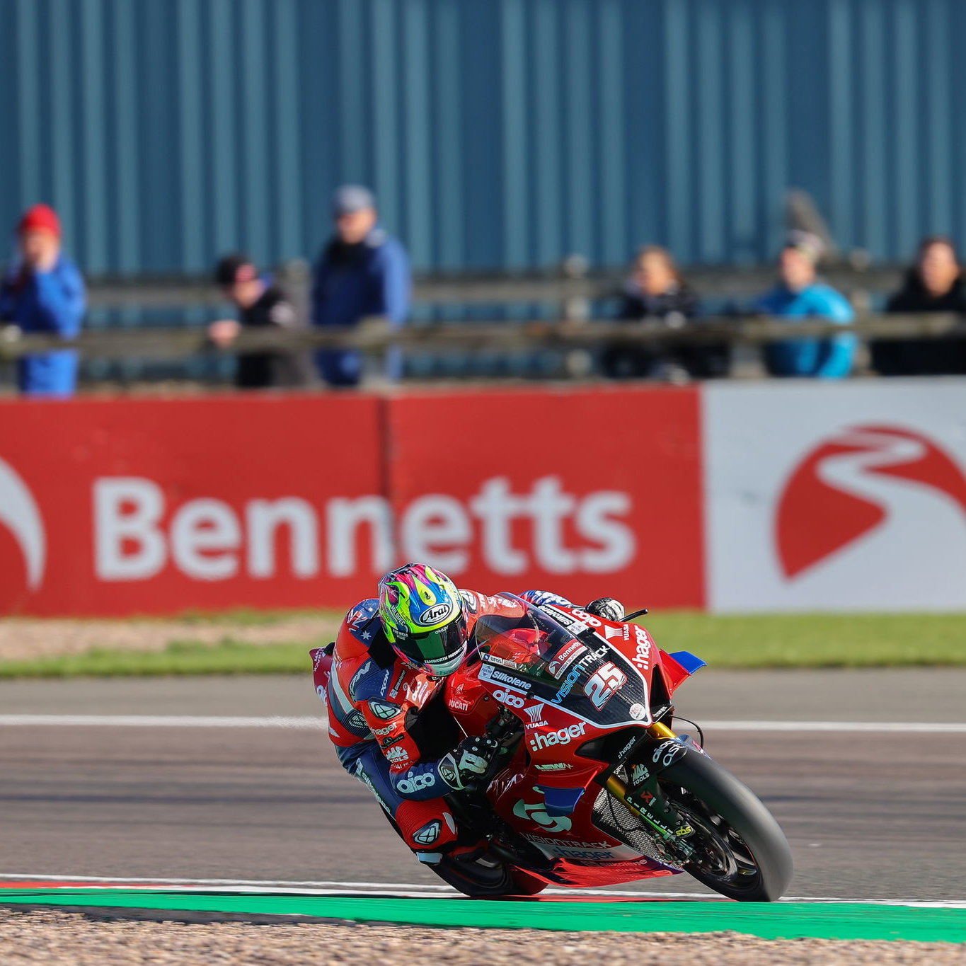 Specsavers Suzuki Tampilkan Livery BSB 2022 untuk Jeacock