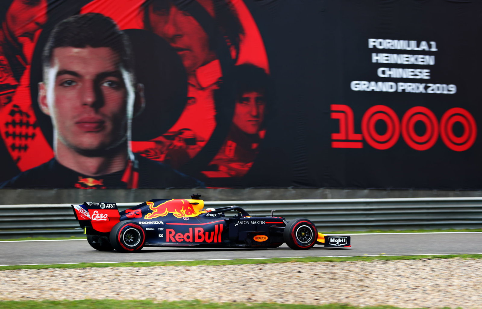 Honda mengganti unit tenaga pada mobil Kvyat setelah China FP1