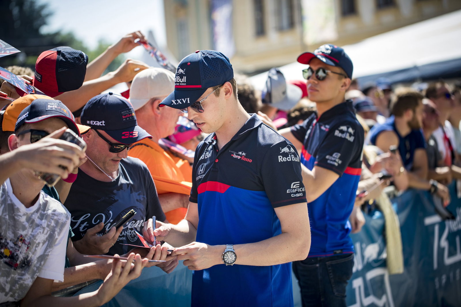 Vettel mengatakan membandingkan Mick Schumacher dengan ayah Michael 'tidak adil'