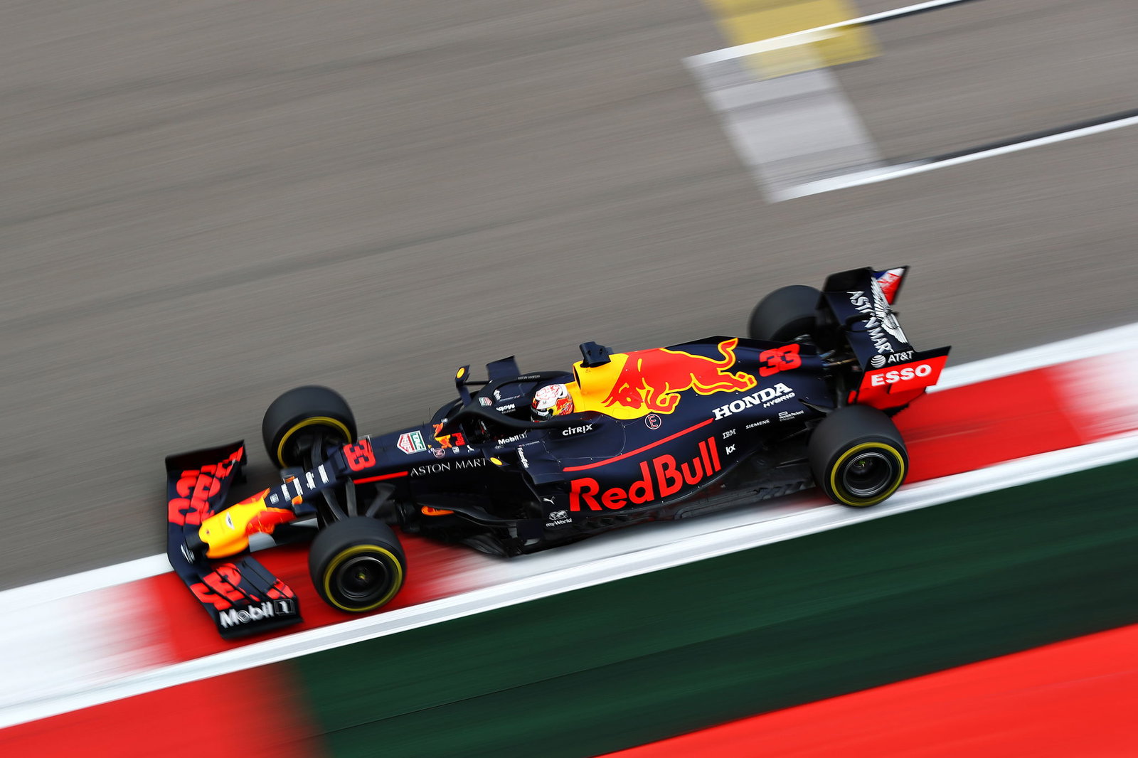 Vettel: No pattern stands out on qualifying deficit to Leclerc