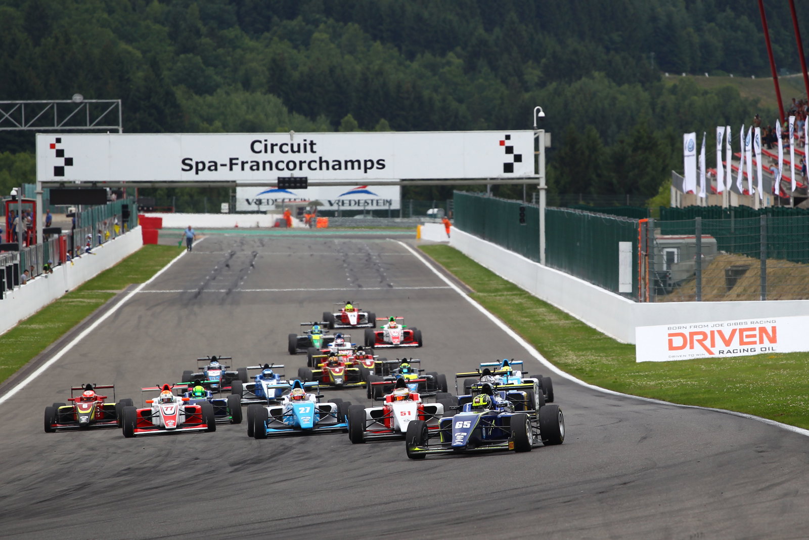 FIA mengonfirmasi seri F3 internasional pada tagihan dukungan F1 untuk 2019