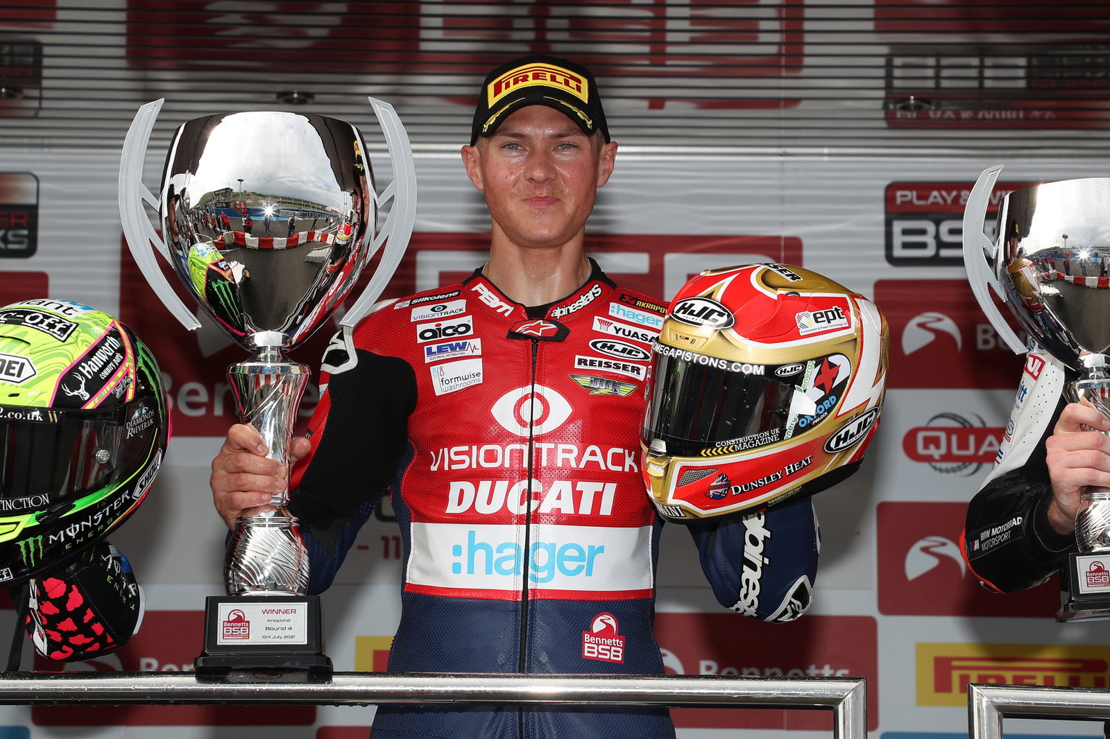 BSB Knockhill: Iddon Kalahkan O'Halloran untuk Kemenangan Race 1