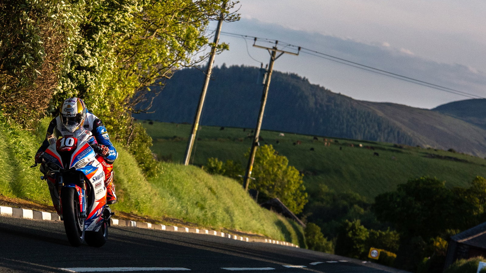 Peter Hickman, Smiths Racing BMW, Isle of Man TT,