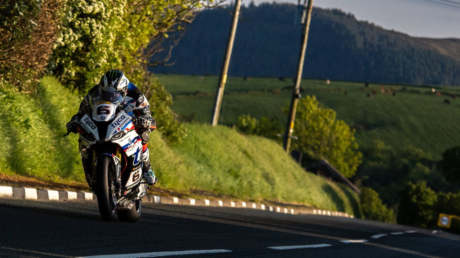 Michael Dunlop, Tyco BMW, Isle of Man TT,
