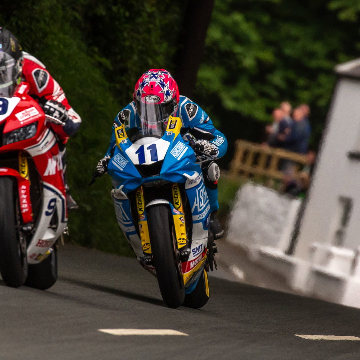 2022 Isle of Man TT | Supersport double lands Michael Dunlop 21st TT win