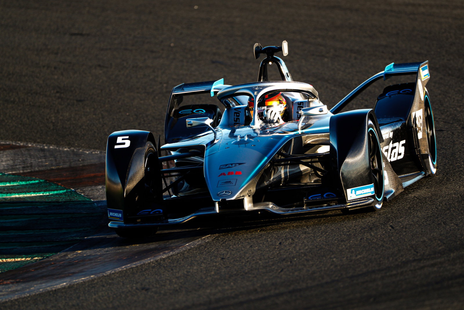 Skuad Nissan FE ungkap tampilan baru untuk musim 2019/20