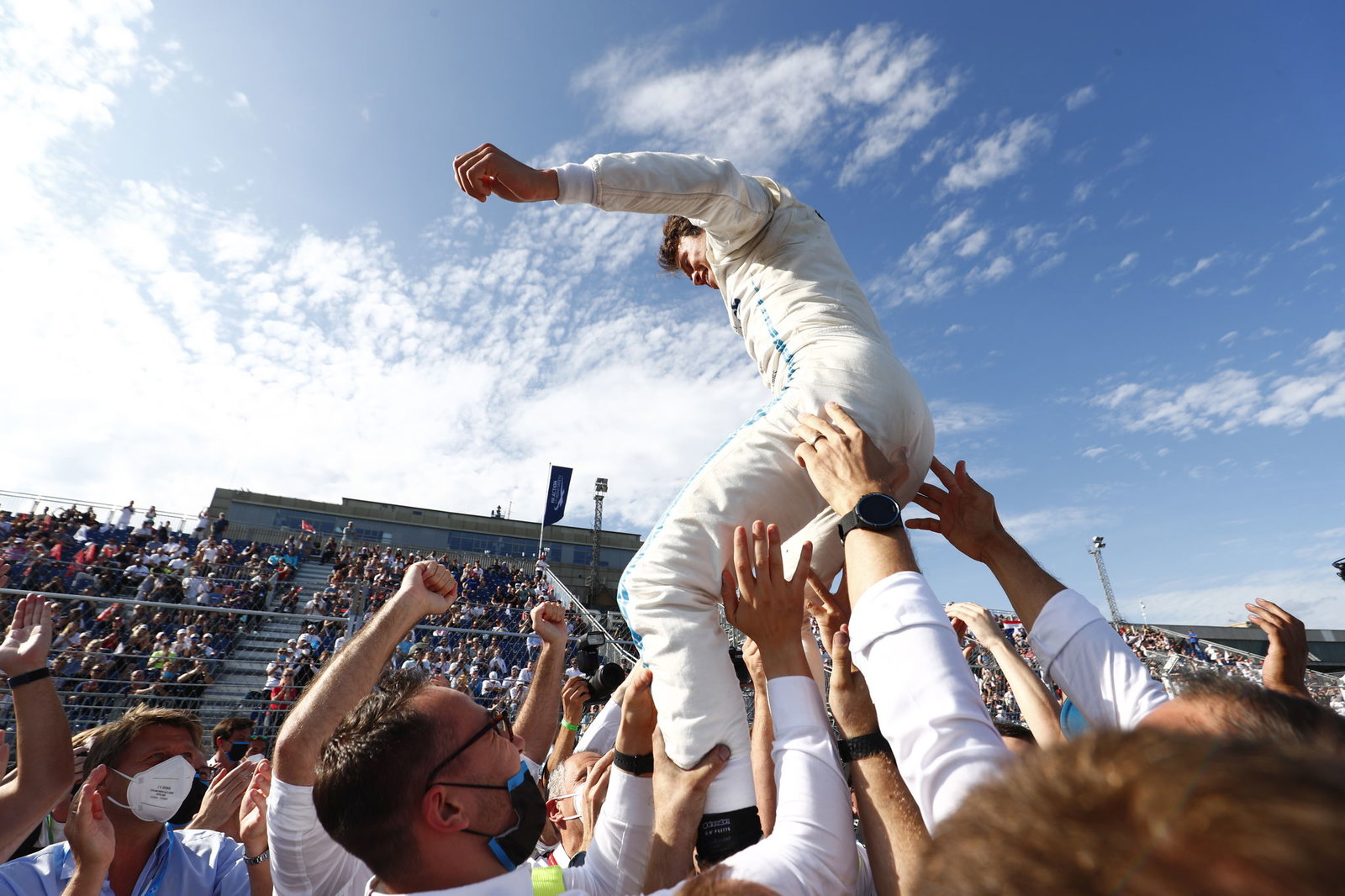 McLaren to “chew on” IndyCar & Extreme E before making Formula E decision