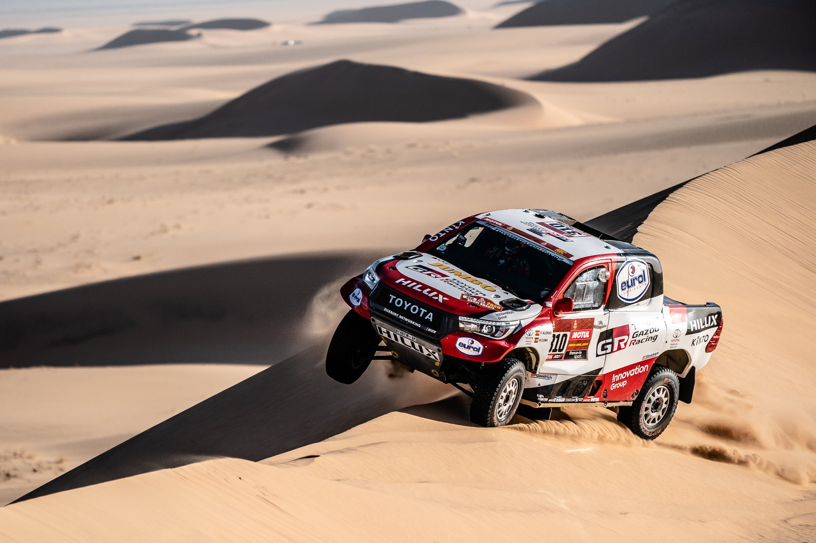 WATCH: Fernando Alonso rolls his Toyota twice in big Dakar Rally crash