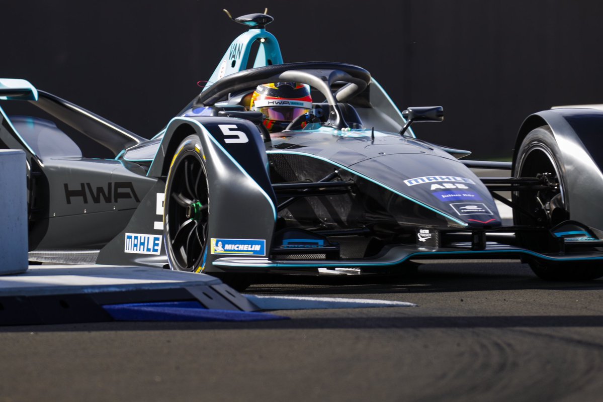 Alexander Sims memuncaki hari pertama pengujian pra-musim Formula E untuk BMW