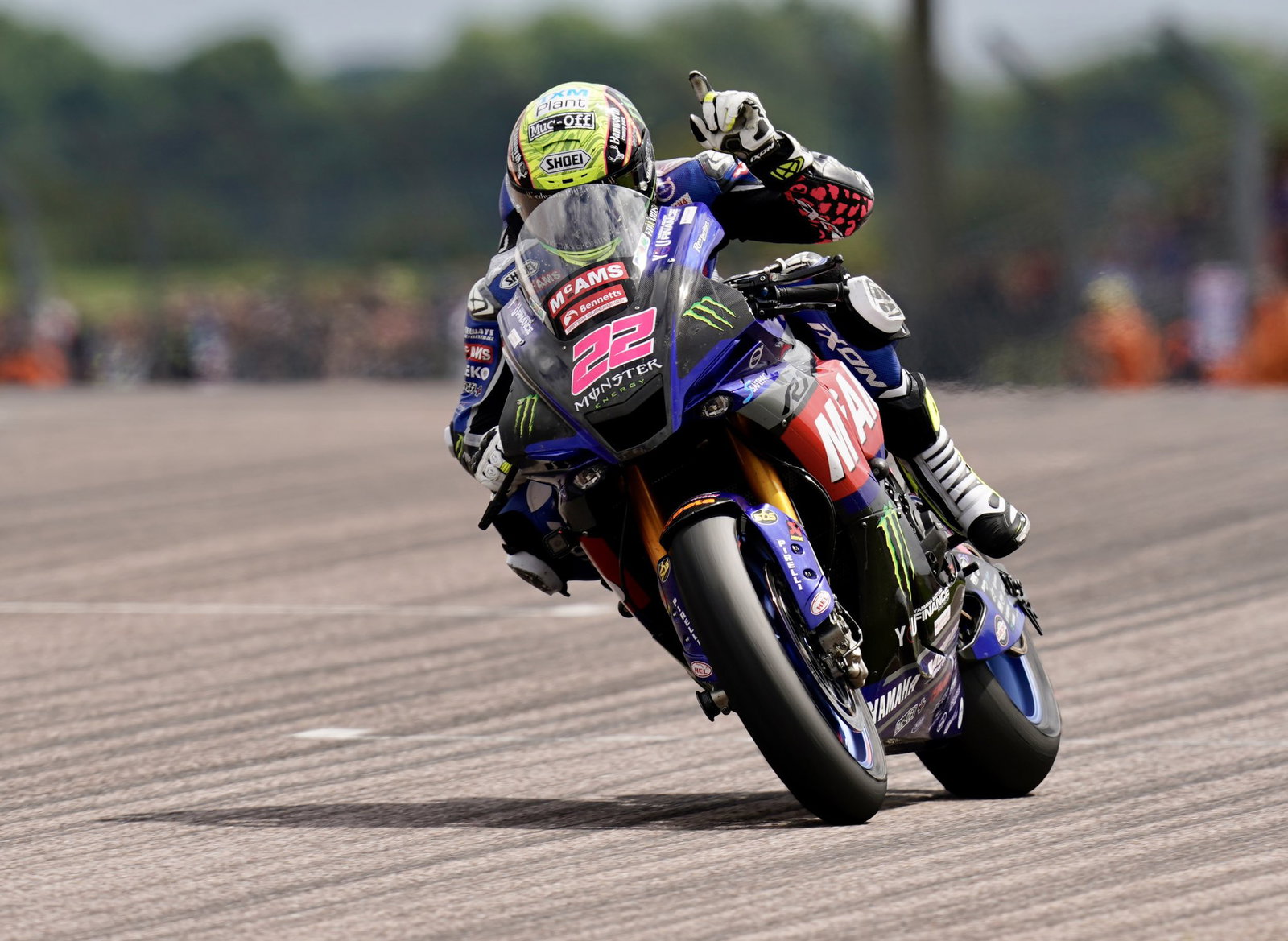 BSB Thruxton: Vickers Klaim Hasil Terbaiknya dengan Sepasang P4