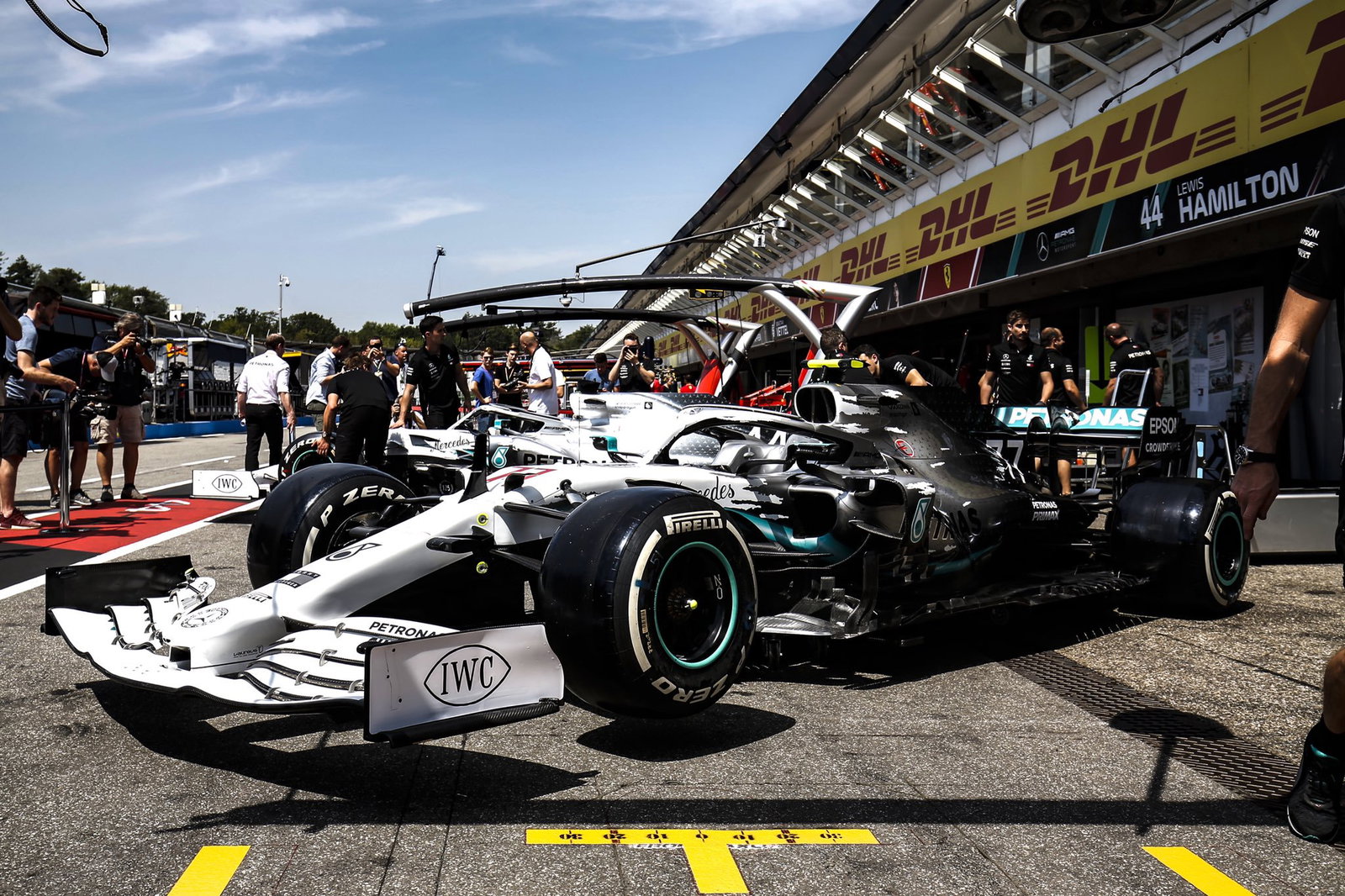 Hamilton sweating over Mercedes cooling issues at German Grand Prix