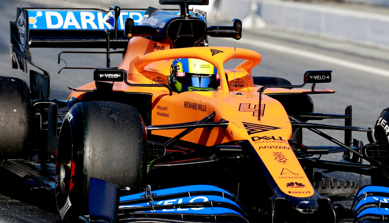 Daniel Ricciardo mendukung balapan F1 tertutup