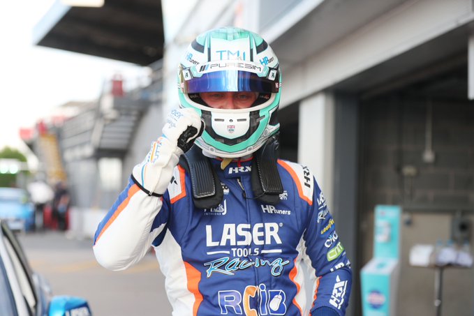 BTCC Donington Park: Sutton charges to maiden Infiniti BTCC win 