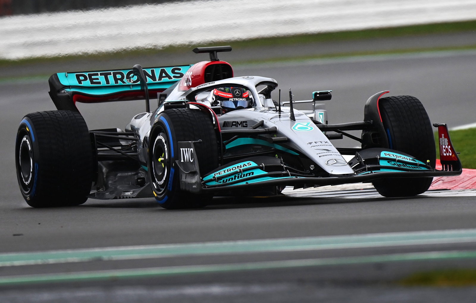 Russell's 'crazy' first drive of Mercedes' new F1 car in Storm Eunice