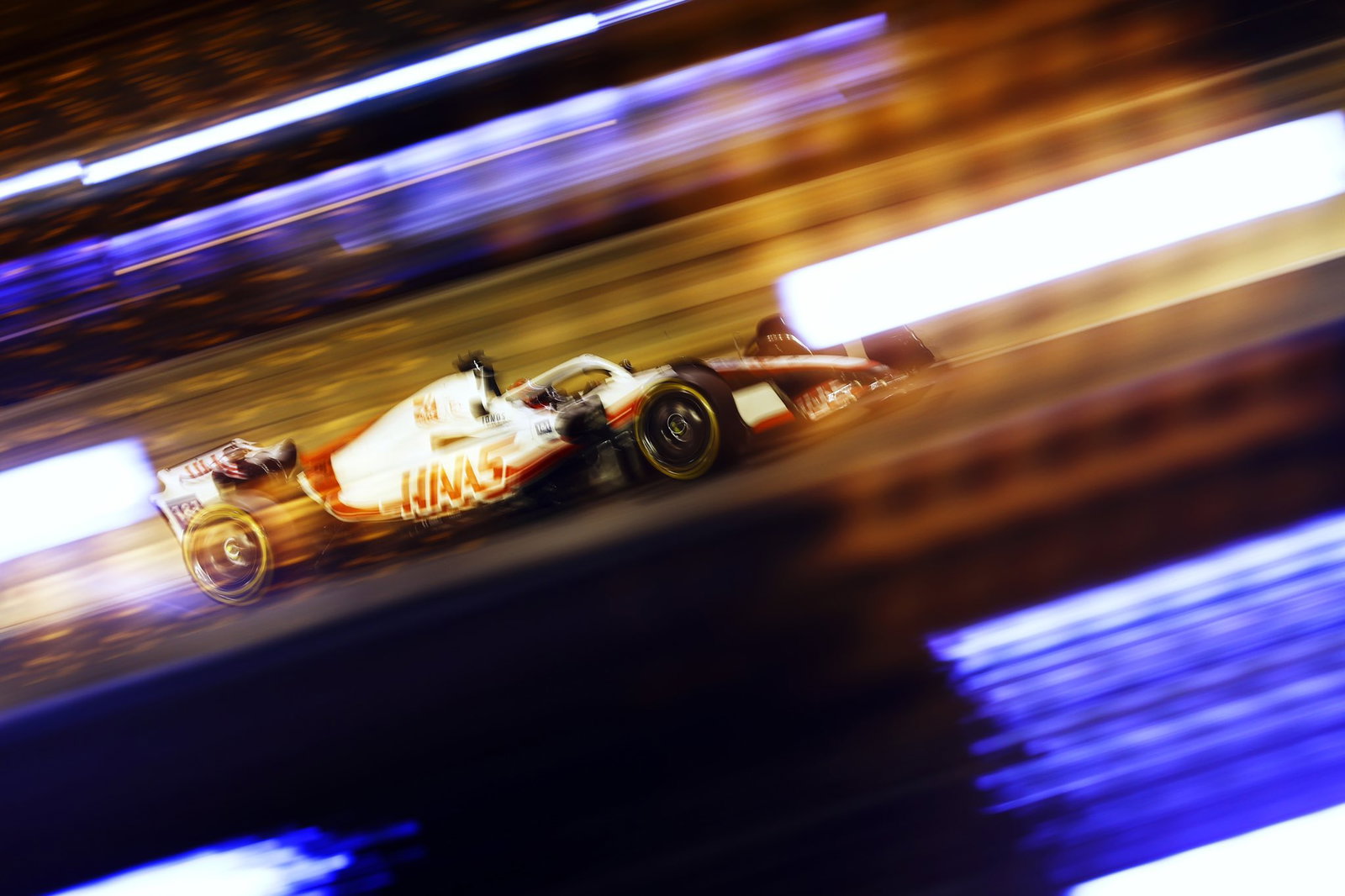 Lewis Hamilton: Ferrari, Red Bull ‘in another league’ at start of F1 2022