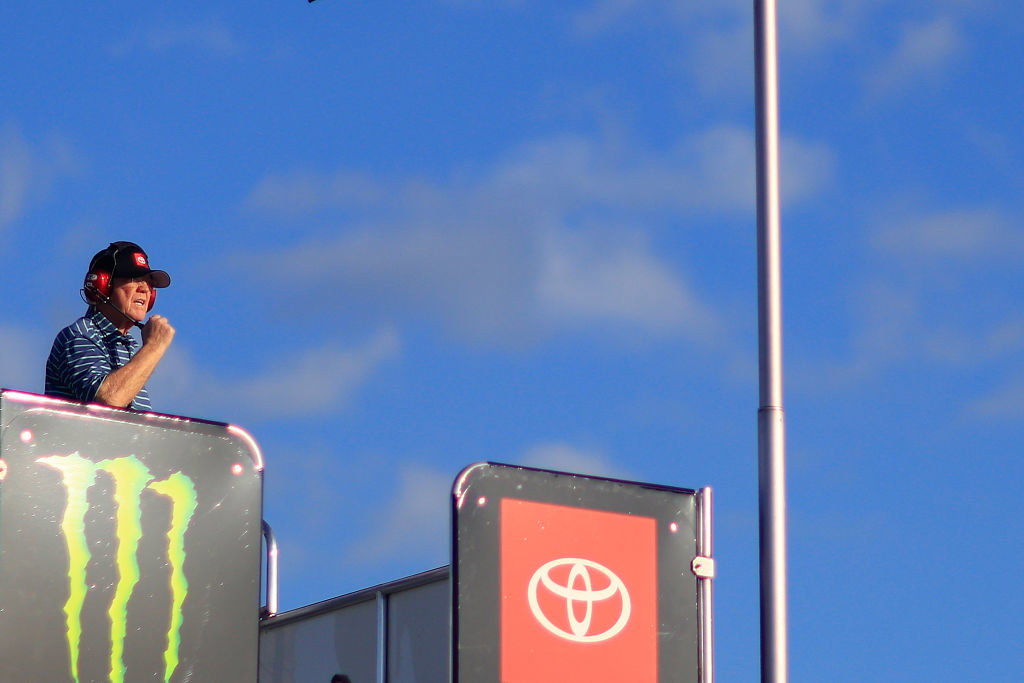 Ryan Blaney Rockets to Pole Position at Richmond 