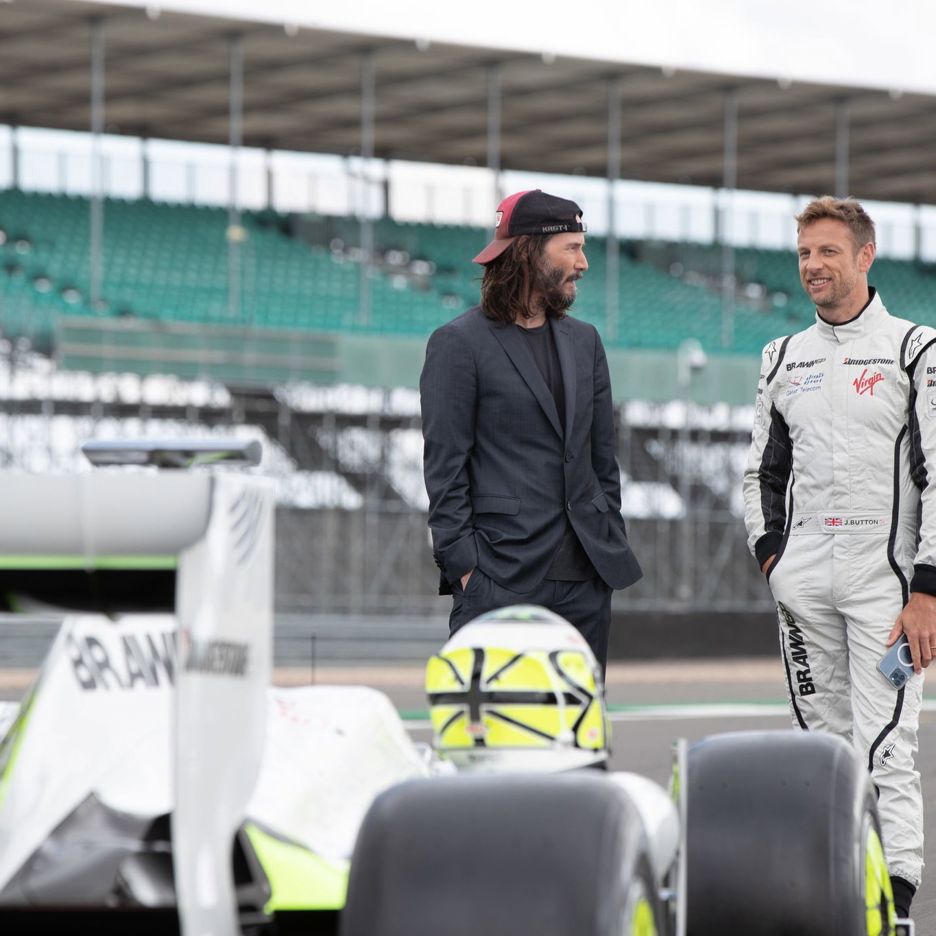 Barrichello reveals back injury worries.