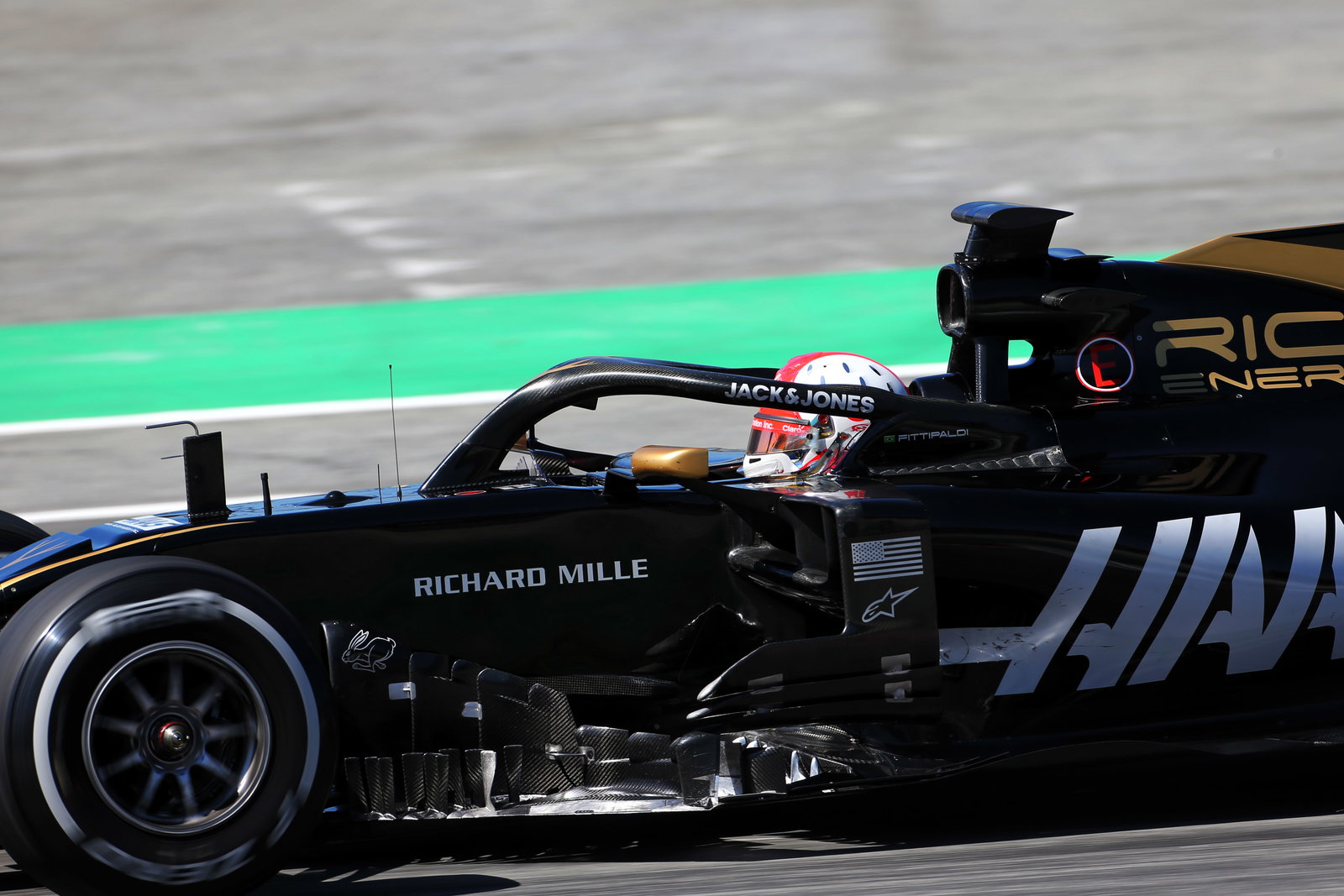 Rich Energy kalah dalam pertarungan hukum karena menyalin logo di Pengadilan Tinggi