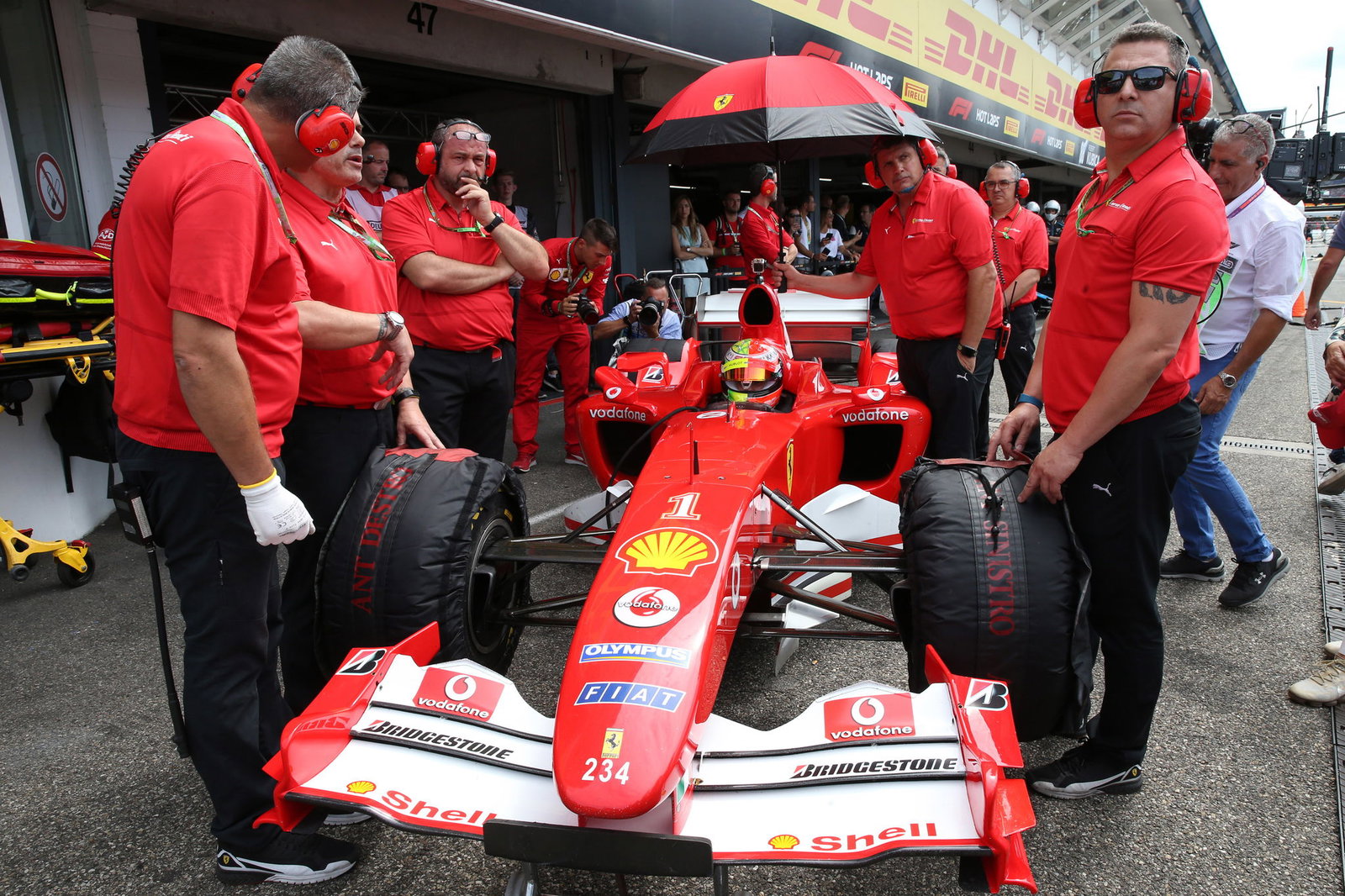 Vettel out in Q1 with Ferrari issue at German GP