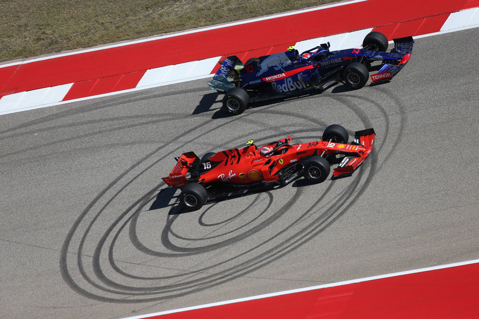 Hamilton's future at Mercedes set to be influenced by Wolff decision