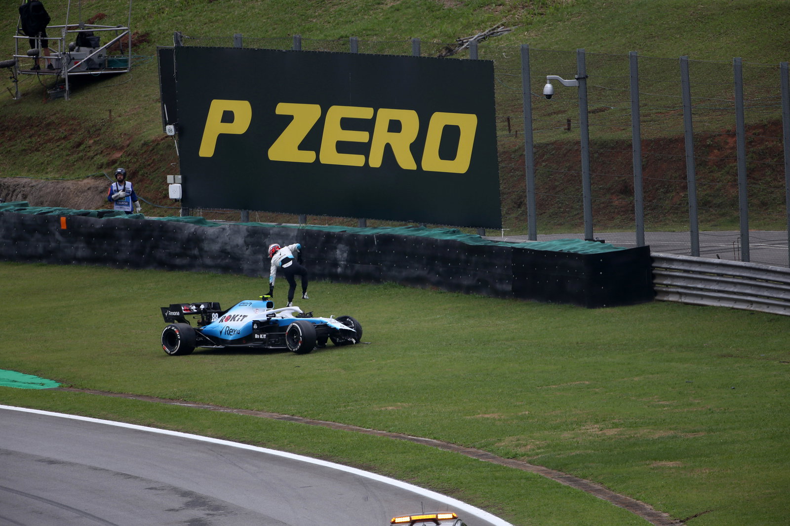 Engine shutdown caused Daniil Kvyat's crash in Interlagos practice