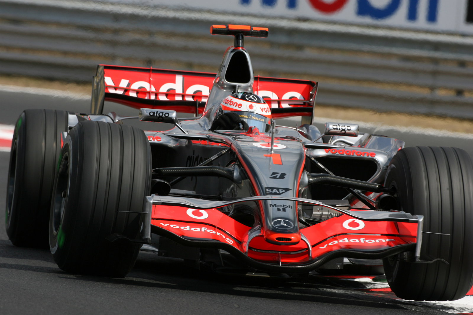 Williams names cause of Russell's Russian GP off, explains Kubica DNF