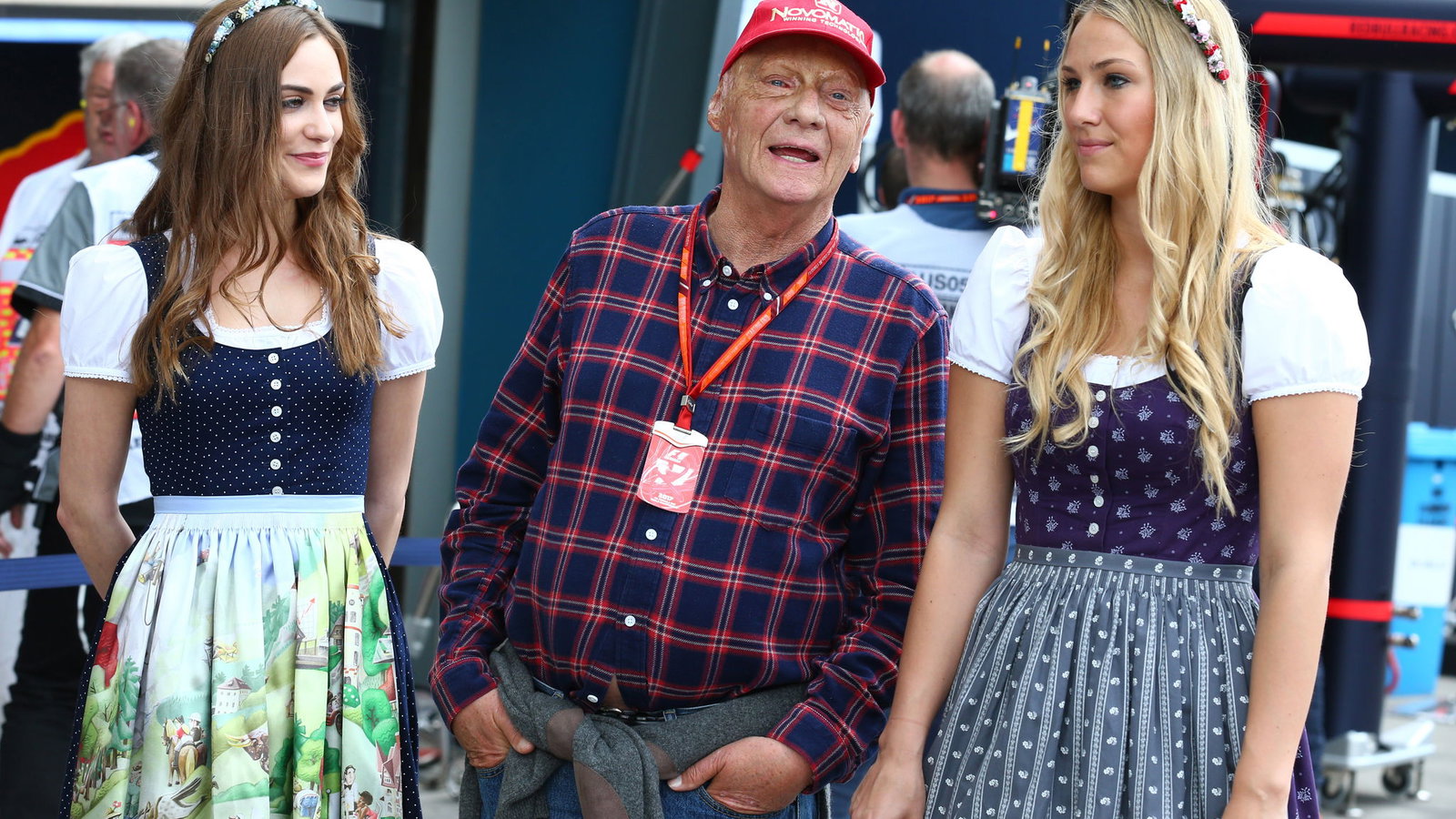 Niki Lauda, grid girl,