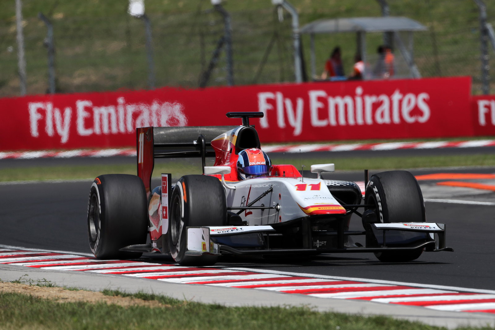 Haas F1 juniors Ferrucci and Maini join Trident in F2