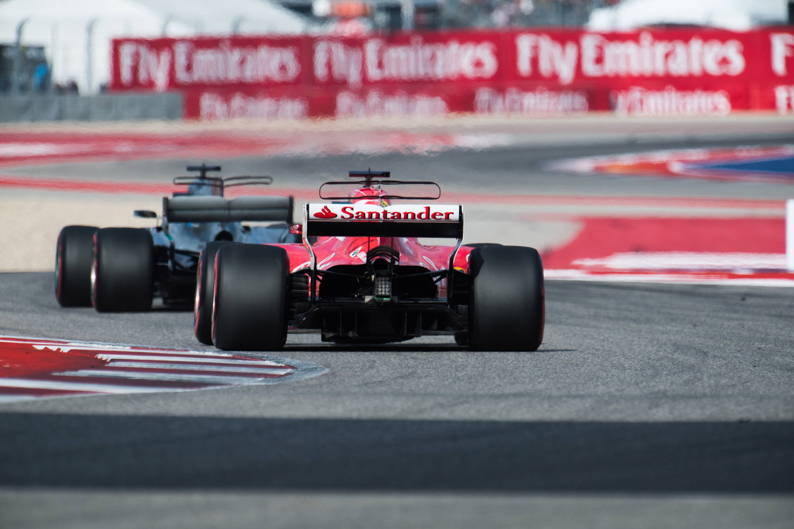 McLaren F1 terbuka untuk merekrut kembali Lewis Hamilton jika dia meninggalkan Mercedes