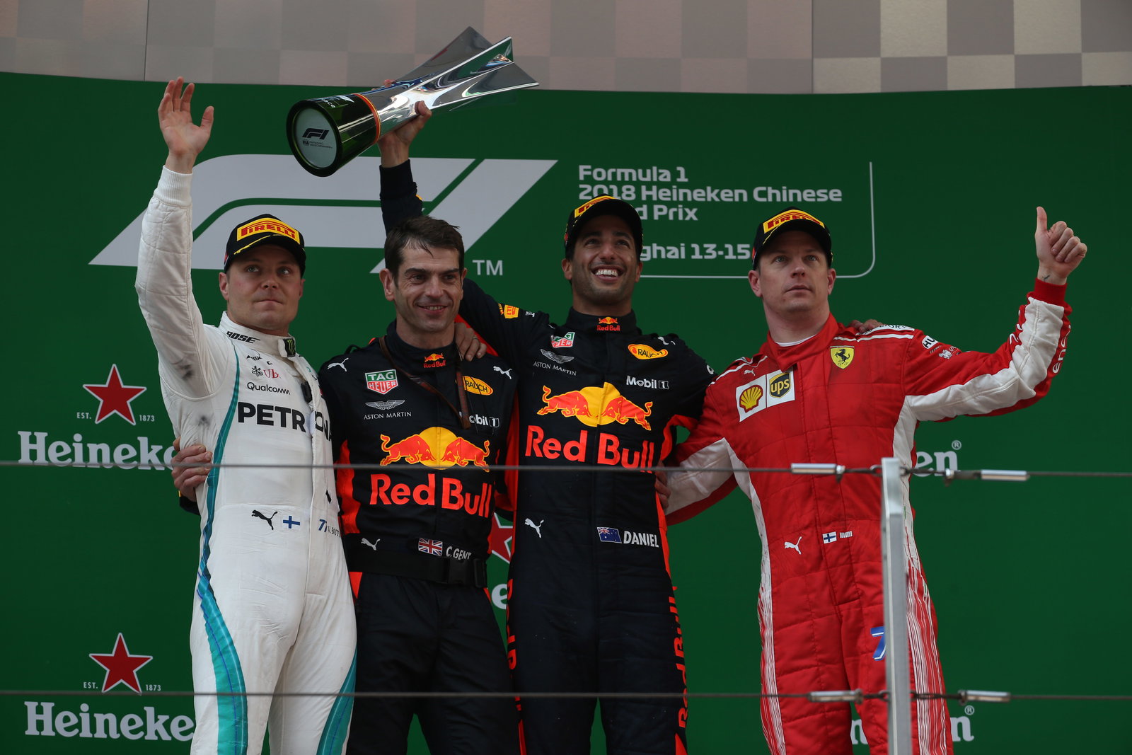 F1 Race Analysis: How Daniel Ricciardo stole the Chinese GP