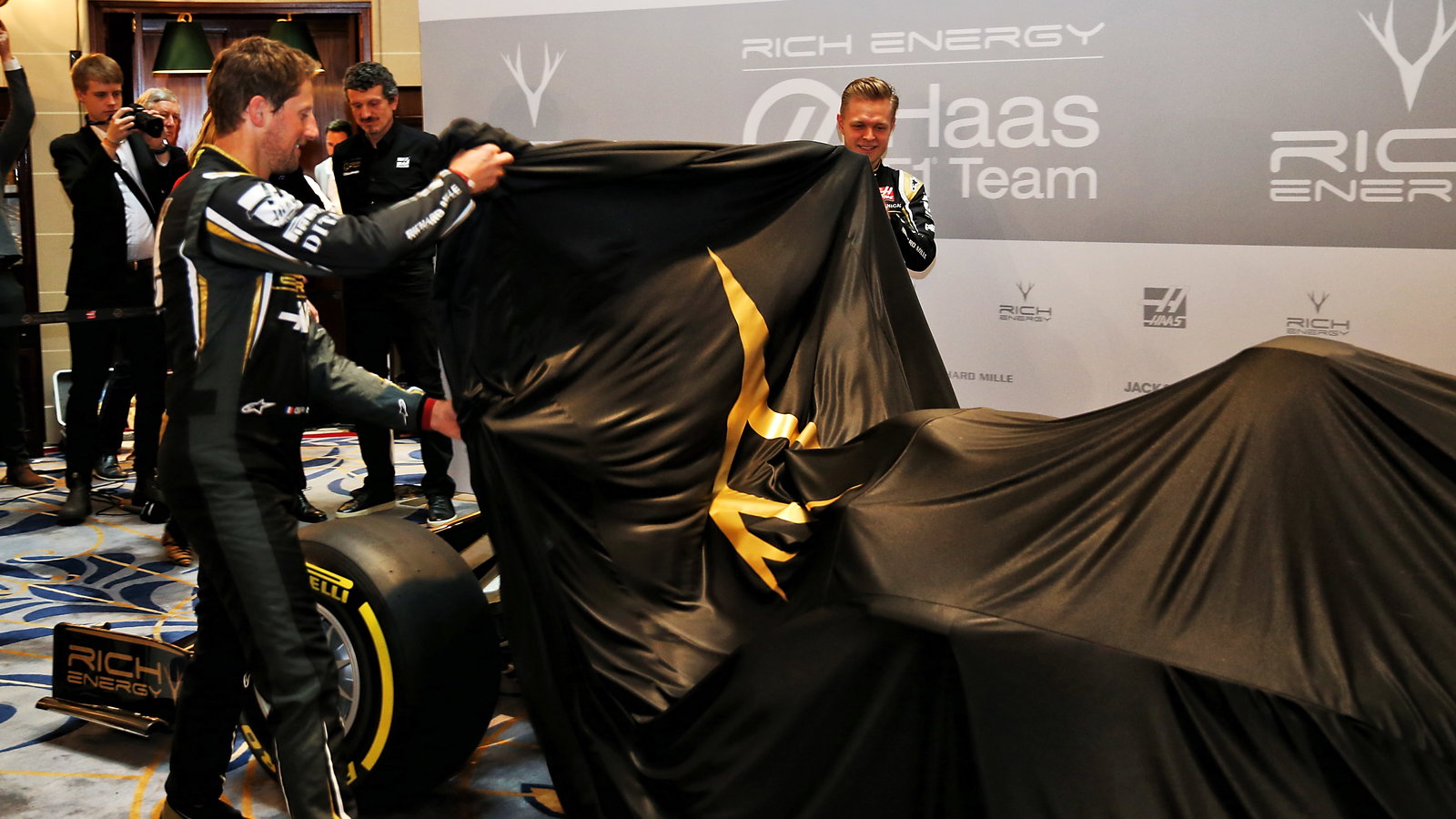 Haas, Romain Grosjean, Kevin Magnussen, F1,