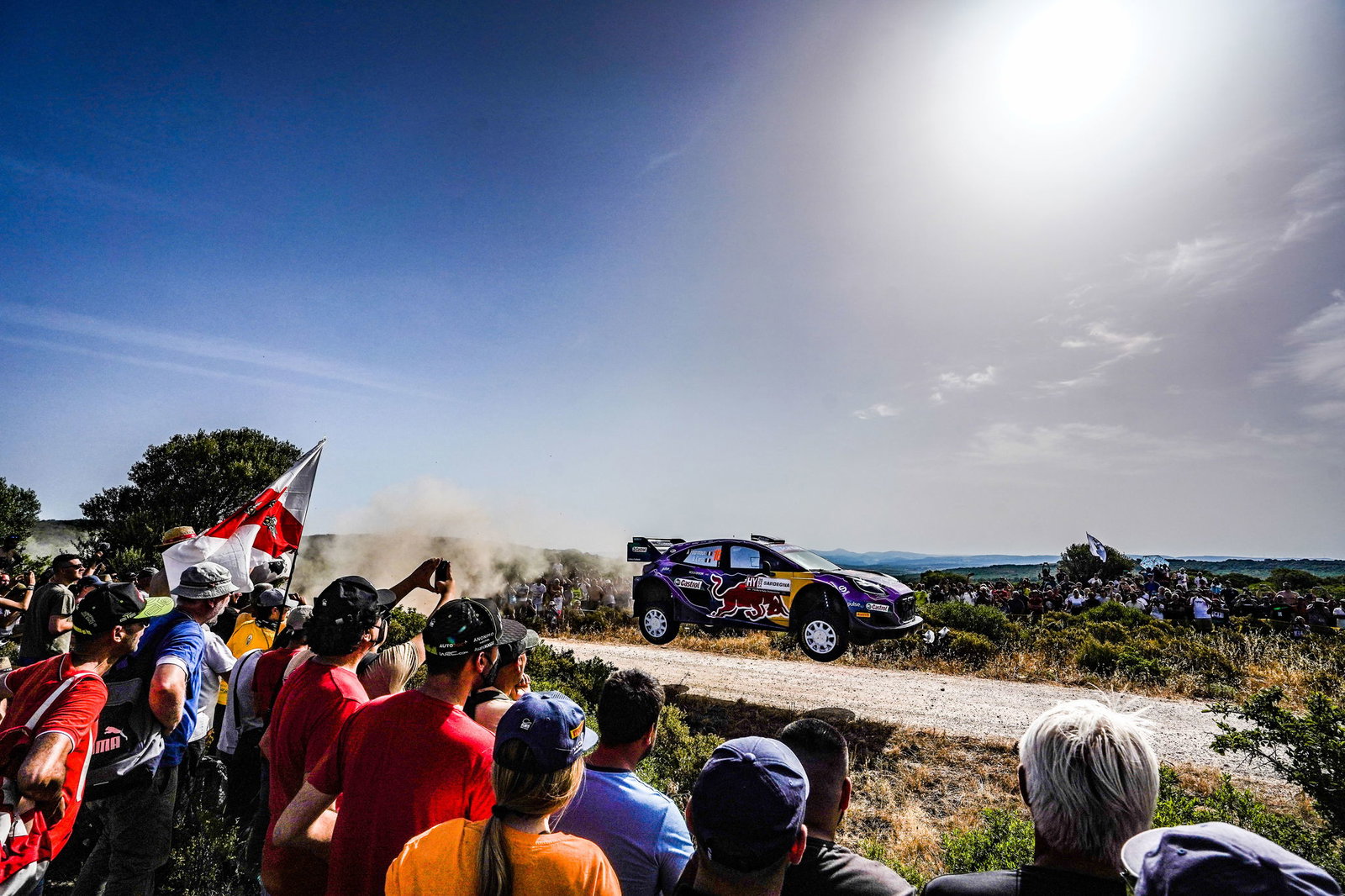 Sardinia shakedown is won by Hyundai driver Neuville