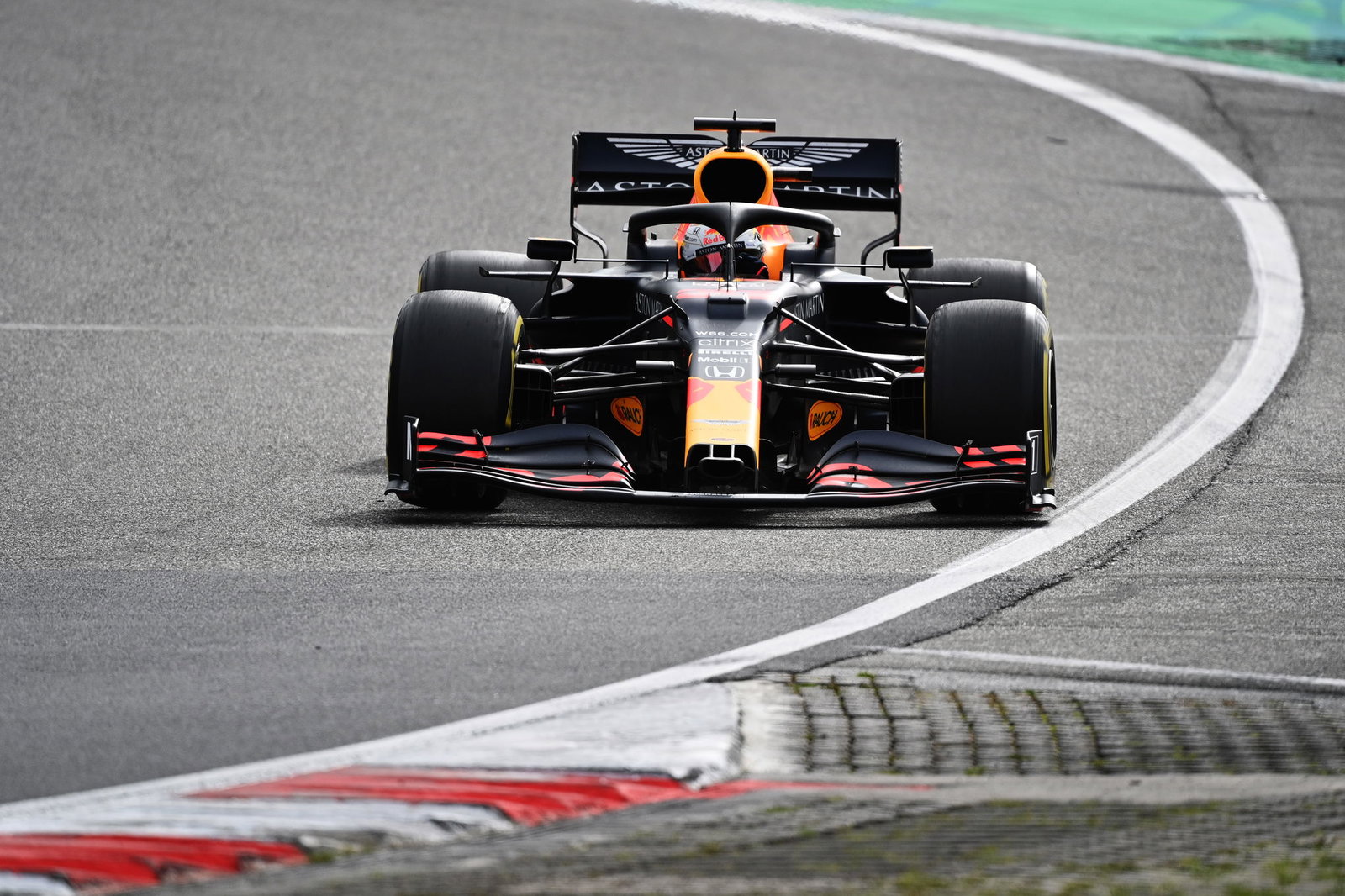 Mercedes used DAS  “more than ever” in cold F1 Eifel GP