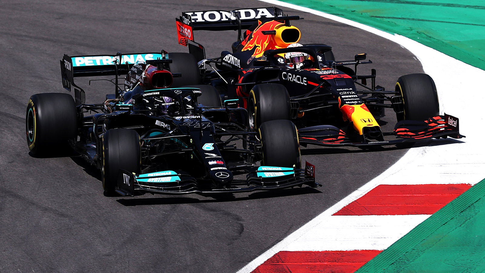 Hamilton and Verstappen trust each other to keep racing clean in F1 title battle