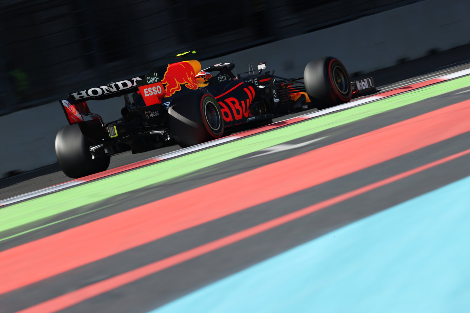 Soal Flexi-Wing, Horner Sarankan Mercedes Tetap Diam